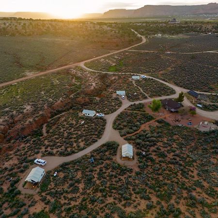 Basecamp 37° Hotel Kanab Exterior photo