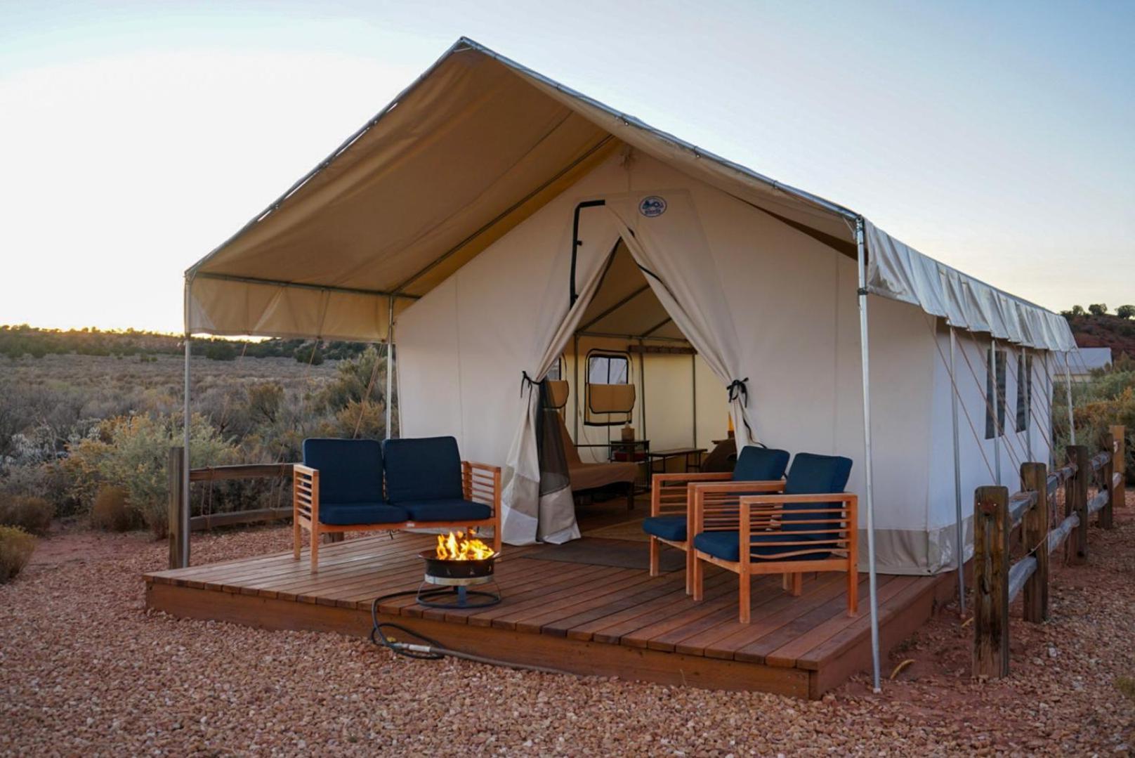 Basecamp 37° Hotel Kanab Exterior photo